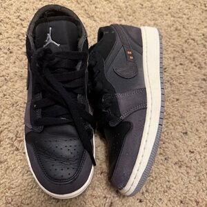 Air Jordan 1 Low “Shadow” Black/Gray (Size 4y)